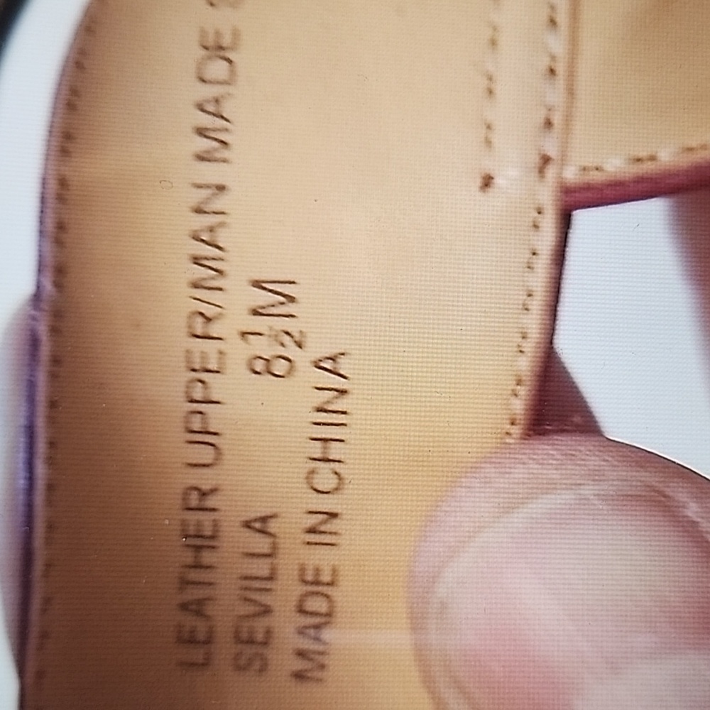 Sandals - Picture 3 of 3